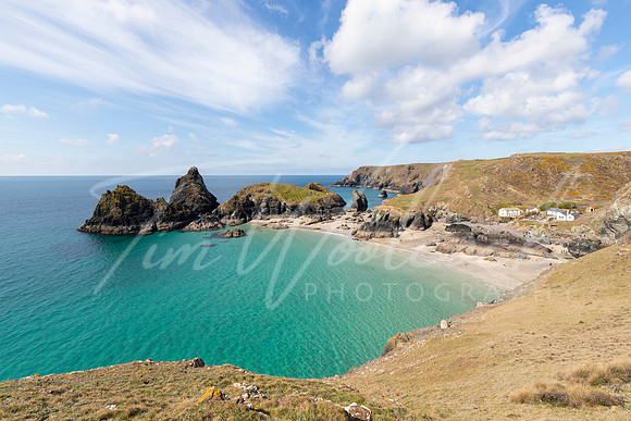 Kynance Cove on a stunning sunny day.