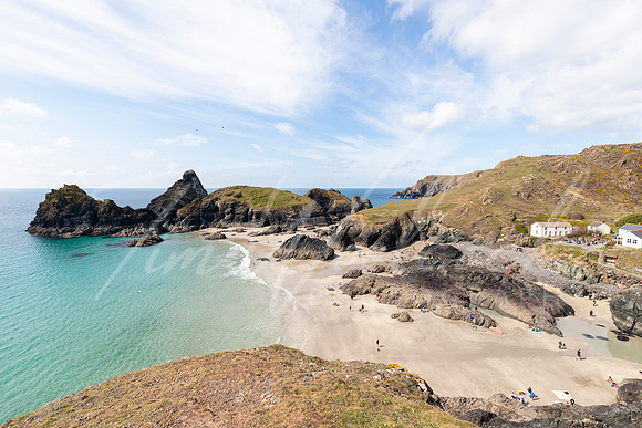 Kynance Cove on a stunning sunny day.